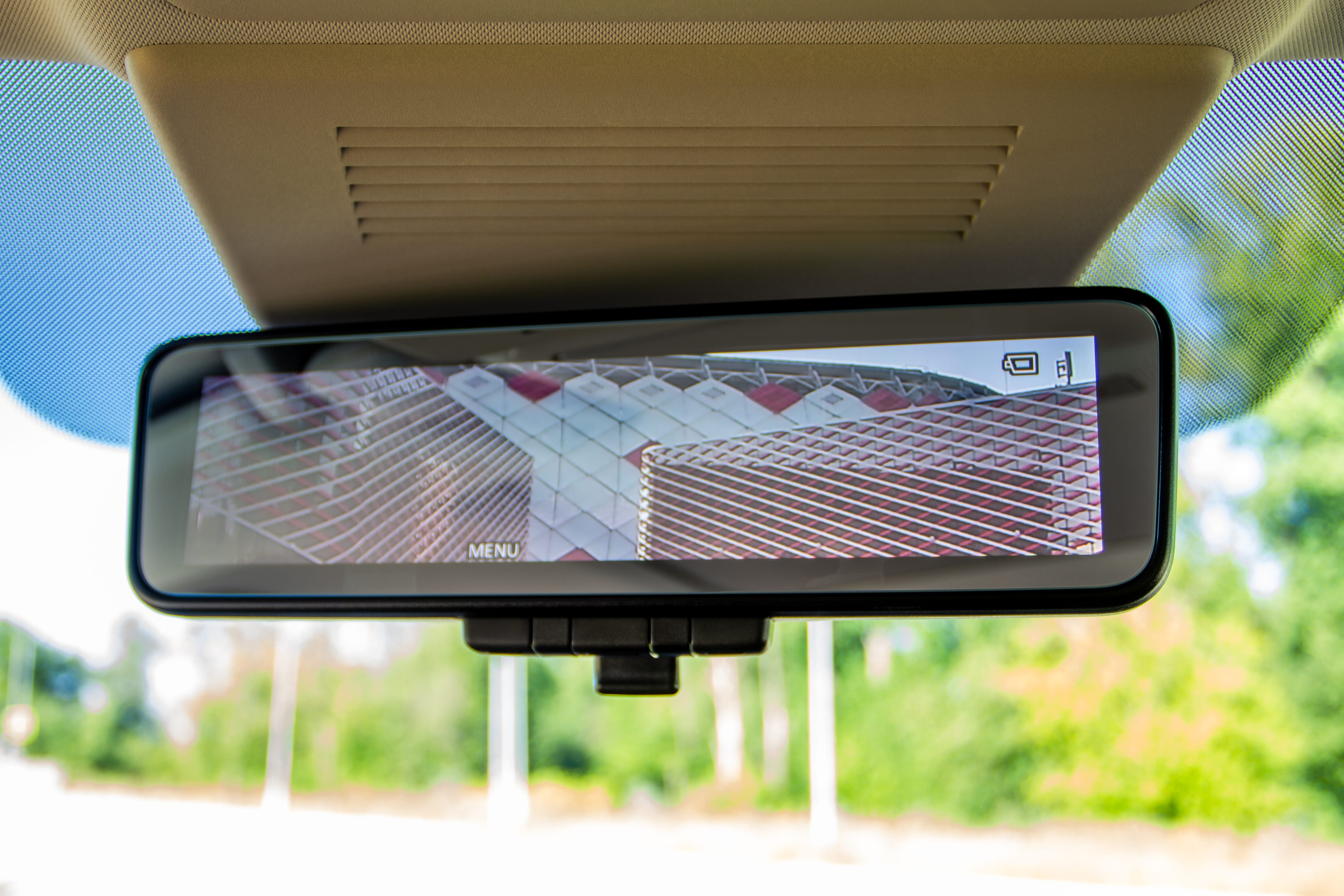Digital rear-view mirror camera display